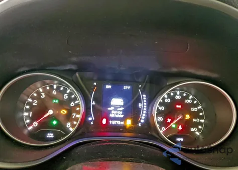 2018 Jeep Compass Latitude z USA, uszkodzony, nr VIN 3C4NJDBB3JT376205